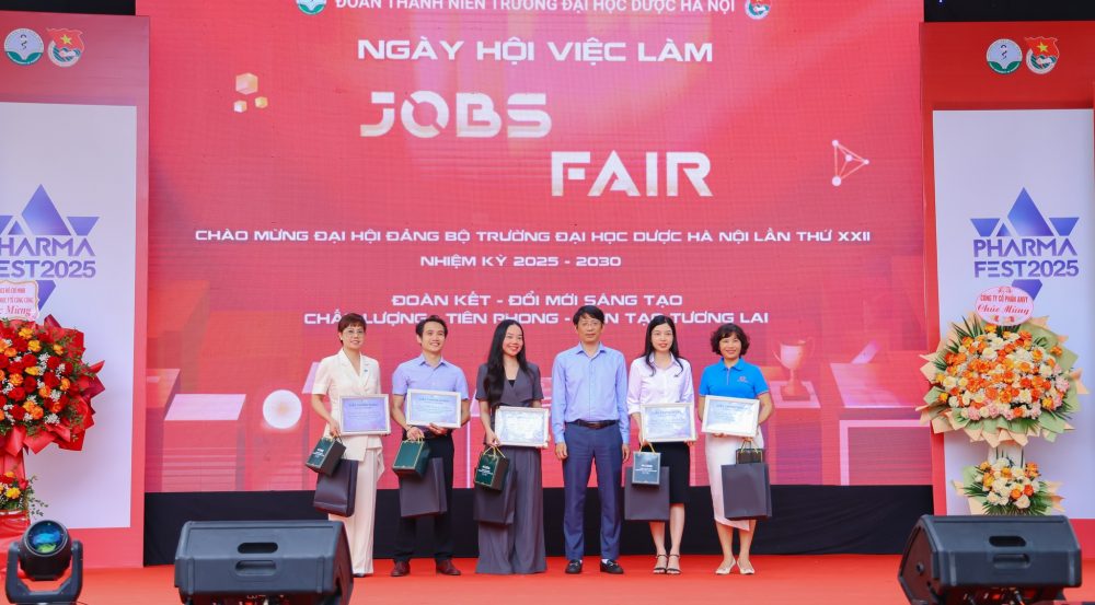 Dược phẩm Meracine vinh dự là Nhà tài trợ đồng tại Jobs Fair 2025 của trường Đại học Dược Hà Nội