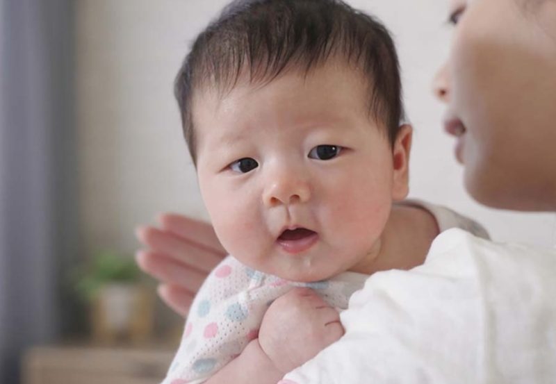 chữa sổ mũi cho trẻ sơ sinh tại nhà