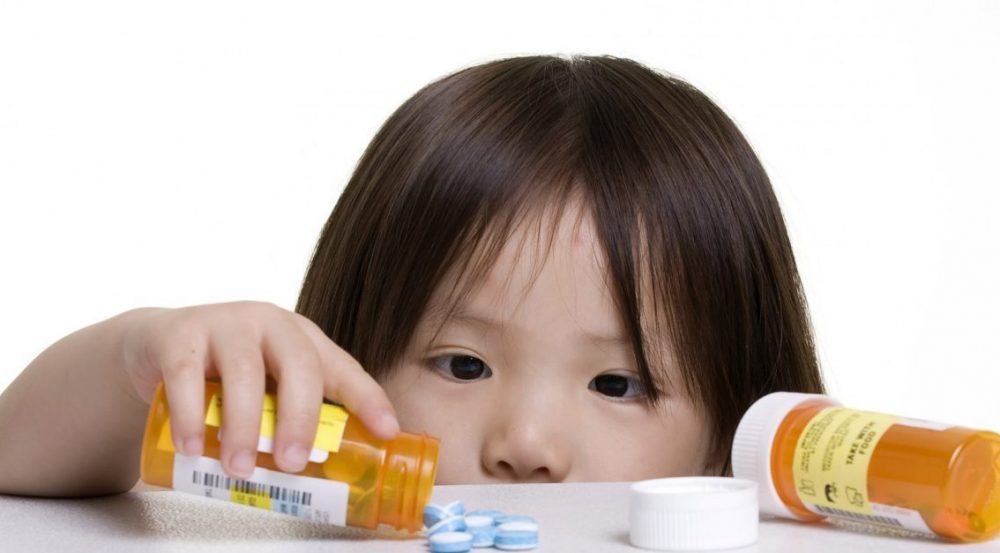Trẻ có thể gặp biến chứng nếu điều trị sổ mũi không đúng cách.