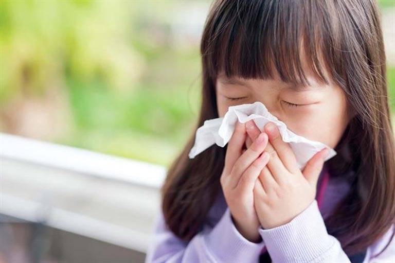 Cảm lạnh, cảm cúm nguyên nhân phổ biến nhất gây sổ mũi nghẹt mũi ở trẻ