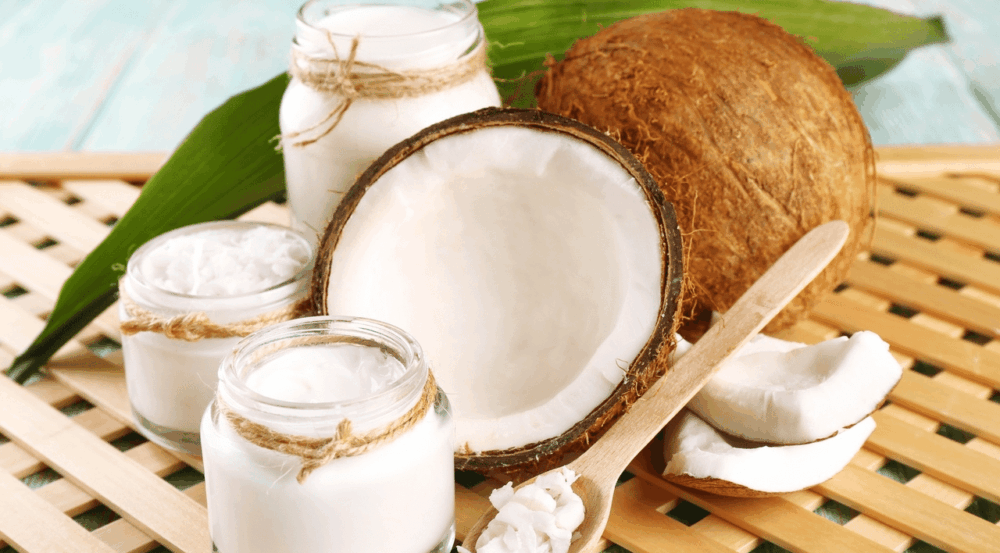 Công thức kết hợp dầu dừa và sữa chua an toàn và dễ thực hiện tại nhà.
