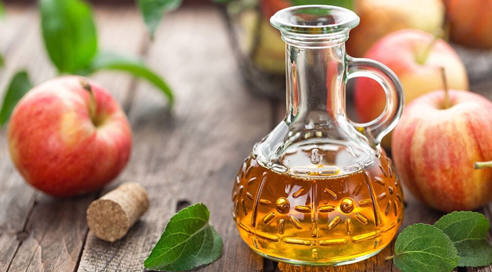 Giấm táo giúp làm sạch da đầu