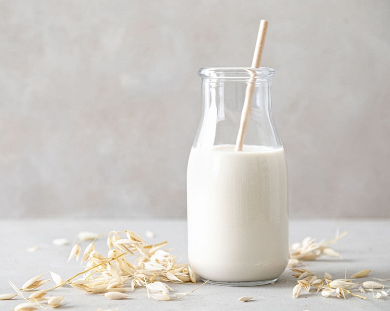 tre-bi-tieu-chay-nen-uong-sua-gi-3