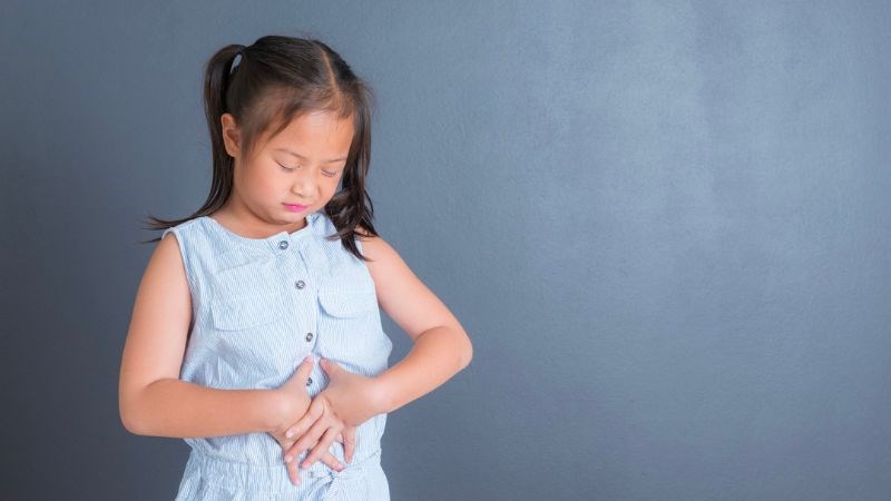 tre-bi-day-hoi-chuong-bung-1