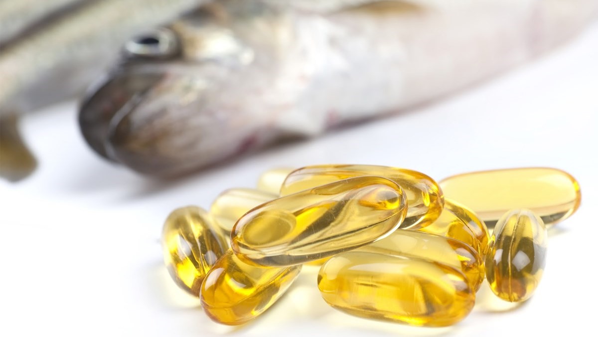 Việc bổ sung Omega-3 giúp giữ ẩm giảm viêm và giúp da đầu hết gàu
