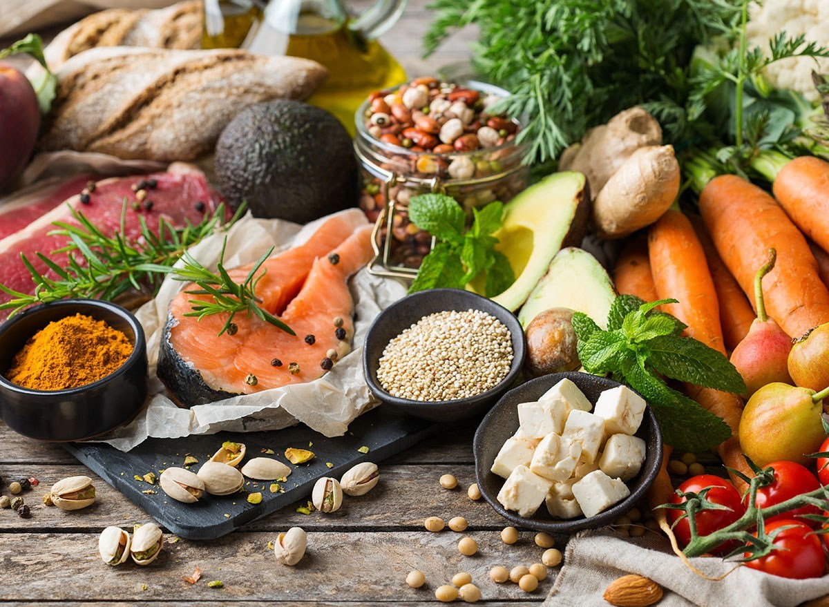 Chế độ dinh dưỡng thông minh giúp giảm gàu