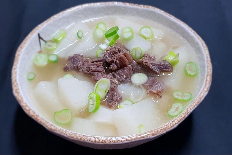 cu-cai-trang-tri-ho-co-dom-2