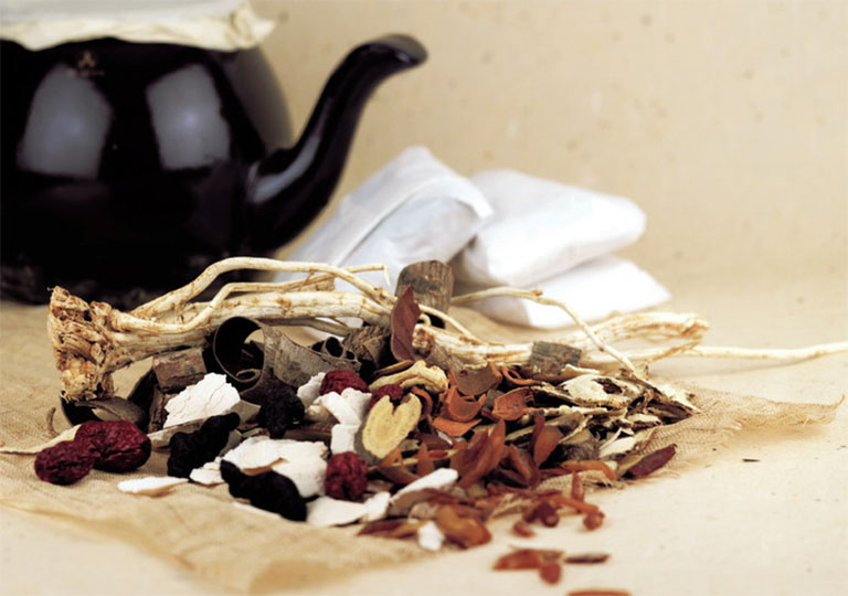 uong-thuoc-gi-de-dieu-hoa-kinh-nguyet-3