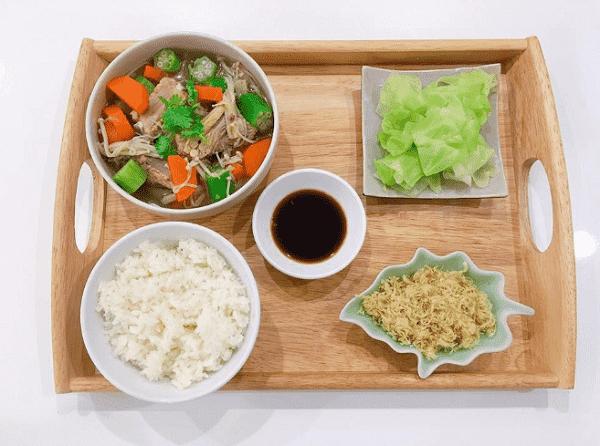 tre-so-sinh-bi-day-hoi-me-nen-an-gi-3